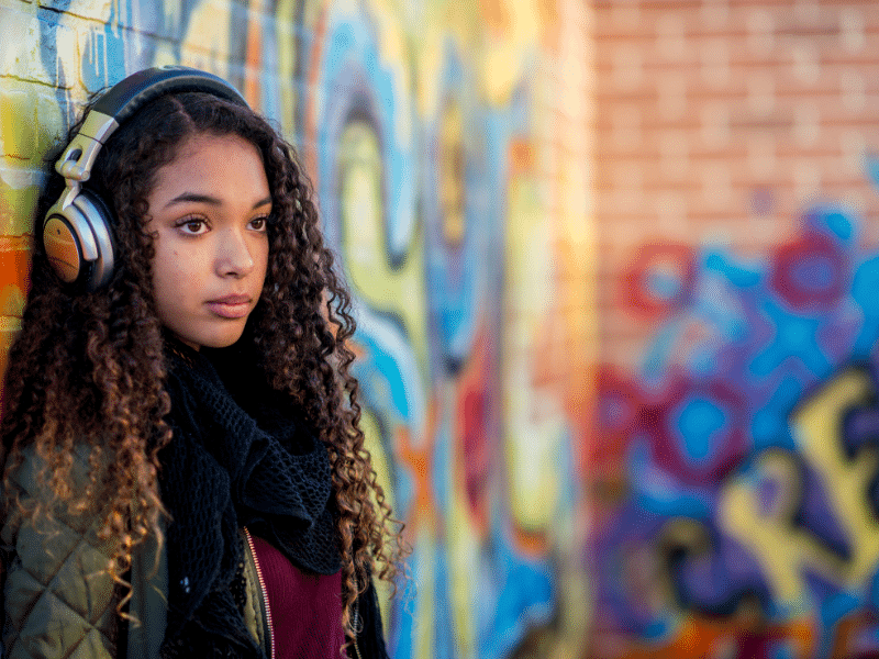 Antalya’da bir gencin ergenlik dönemini temsil eden görsel