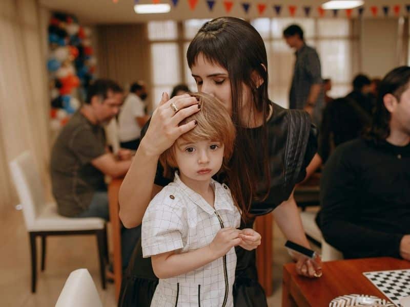 Antalya çocuk psikoloğu ve pedagog tarafından çocuklarda zorbalık sorununa yönelik hizmetler görseli